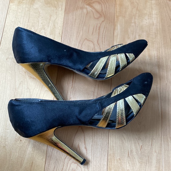 JLo stilettos satin and embossed leather upper - Picture 3 of 3